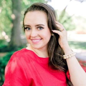 Meet your Posher, Vivian